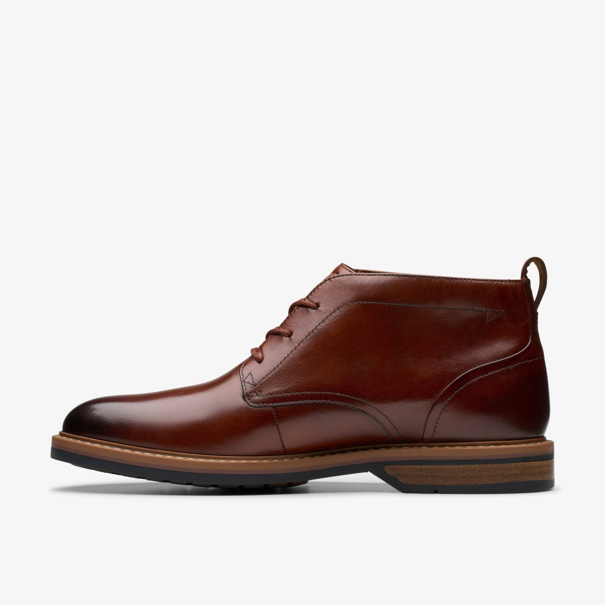 Clarks Hot Sale / Aldwin Chukka Mid Tan Leather