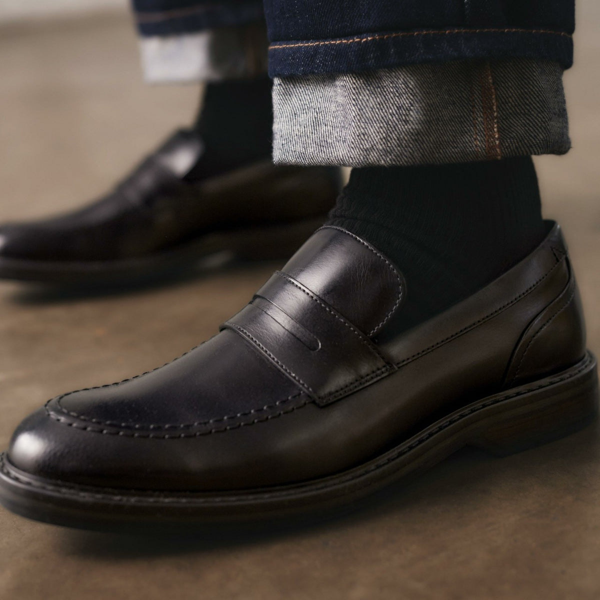 Clarks Trusted / Aldwin Step Loafer Black Leather
