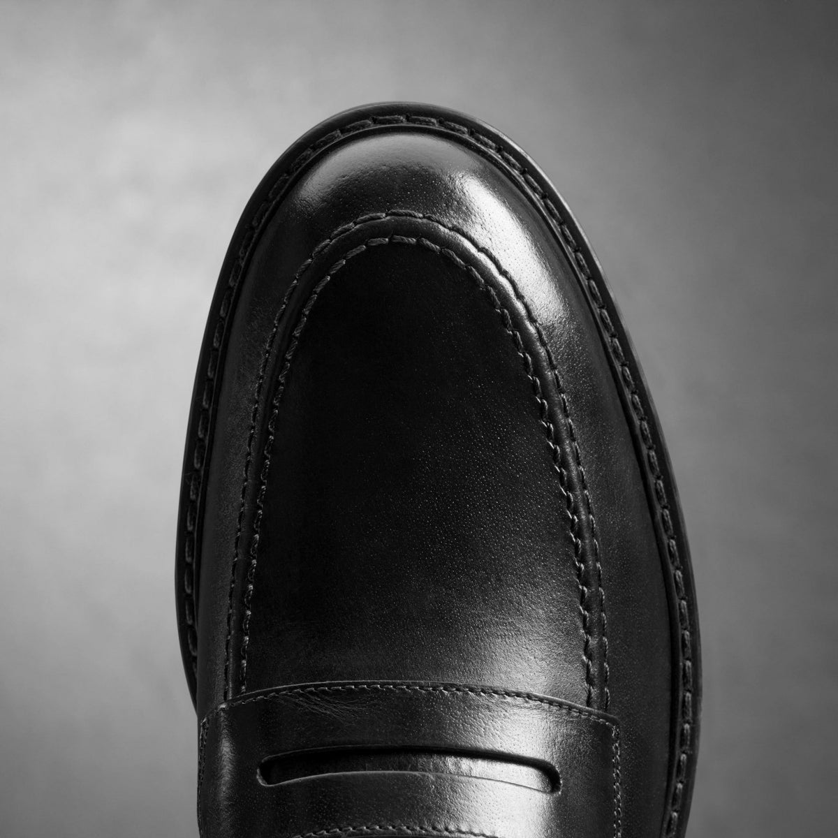 Clarks Trusted / Aldwin Step Loafer Black Leather