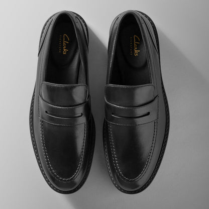 Clarks Trusted / Aldwin Step Loafer Black Leather