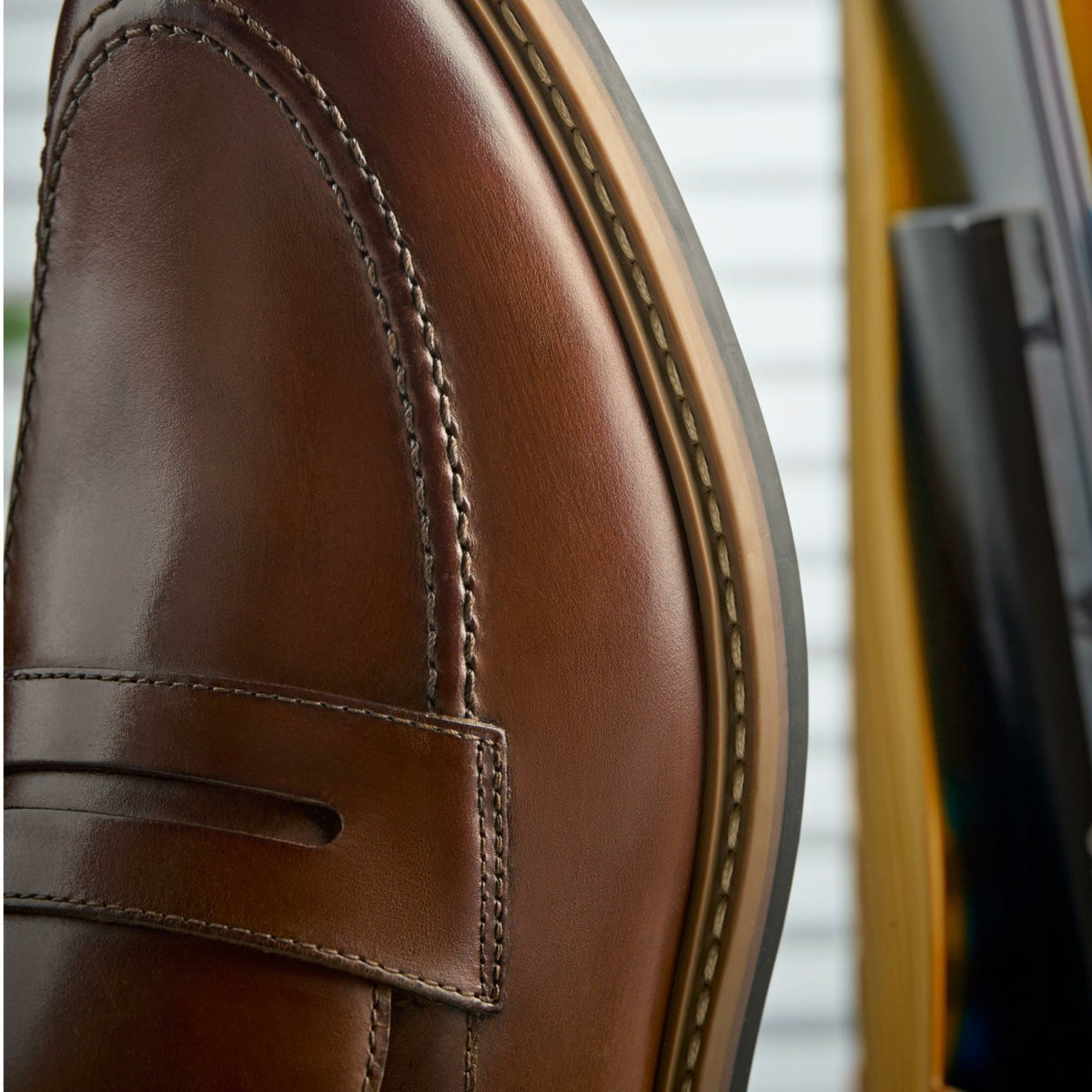Clarks Top Pick / Aldwin Step Loafer Mid Tan Leather