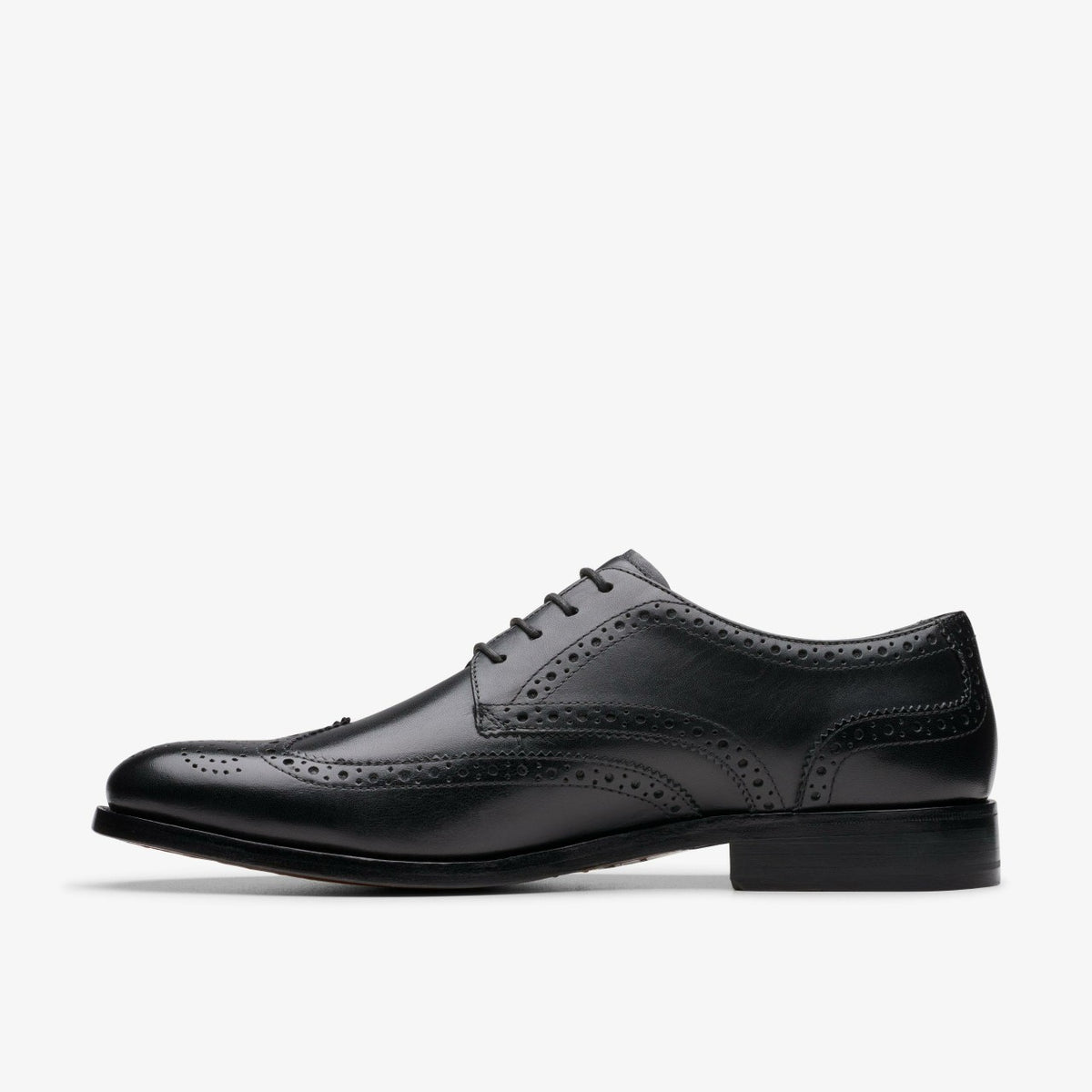 Clarks Sale / Craft James Tip Brogue Black Leather