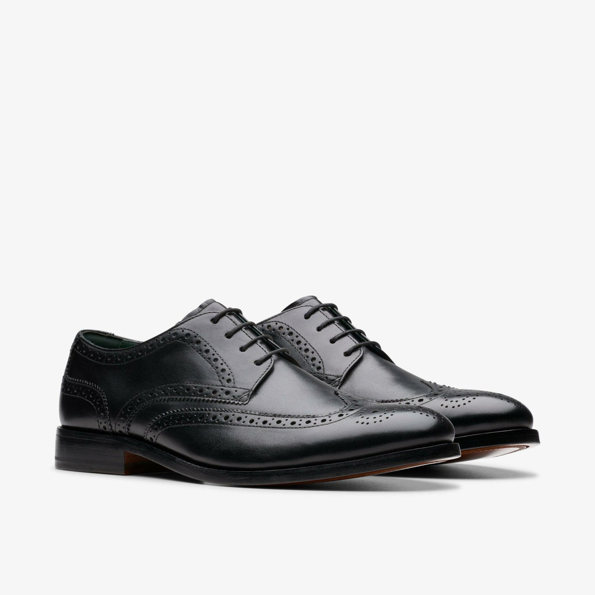Clarks Sale / Craft James Tip Brogue Black Leather