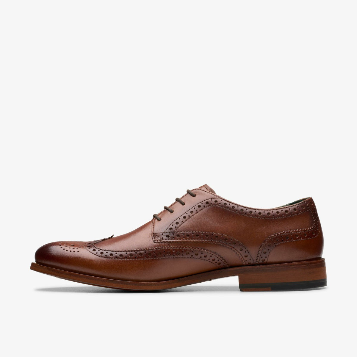 Clarks Special Offer / Craft James Tip Brogue Mid Tan Leather