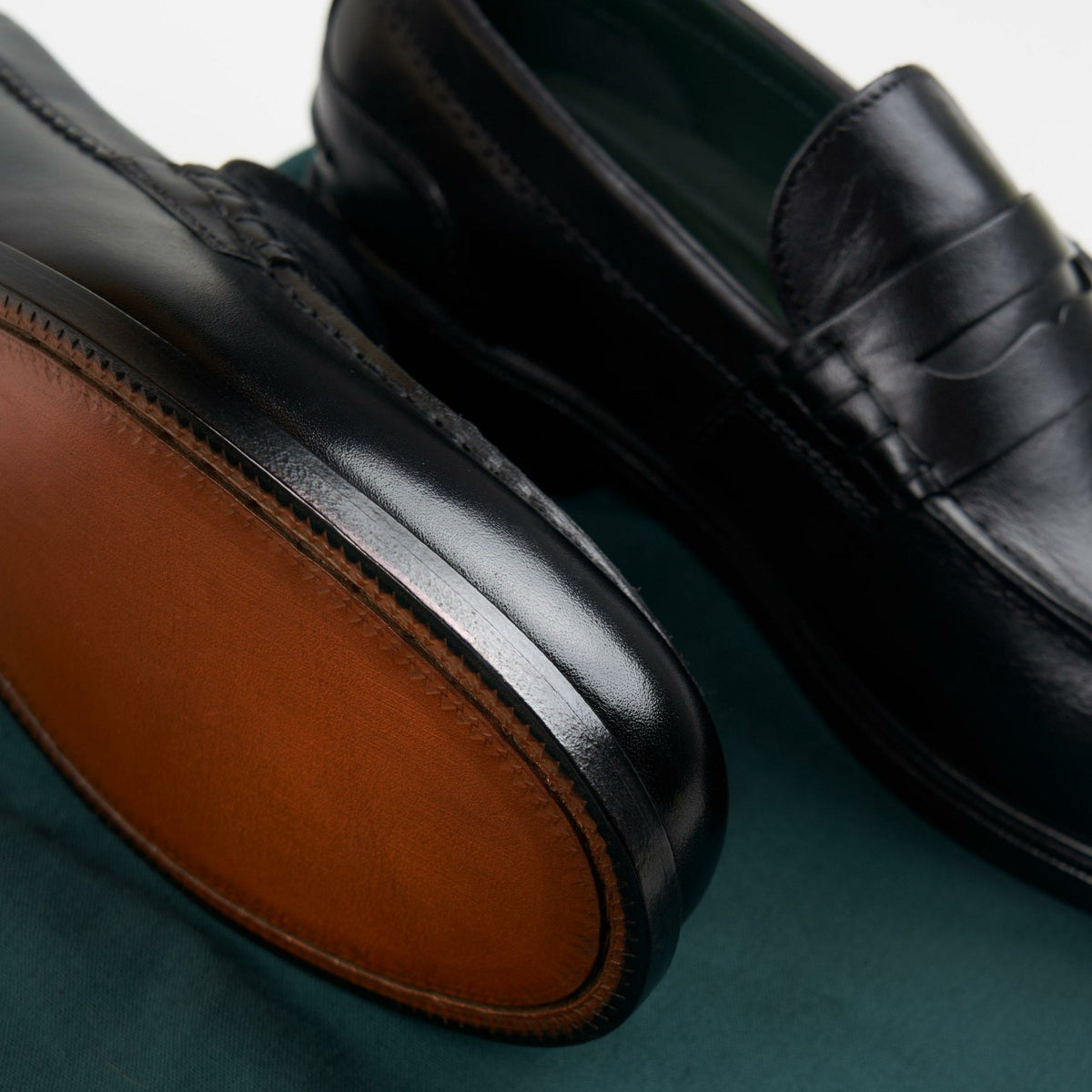 Clarks Deals / Craft James Lo Loafer Black Leather