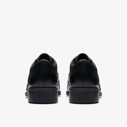 Clarks Classic / Havisham Oak Black Leather