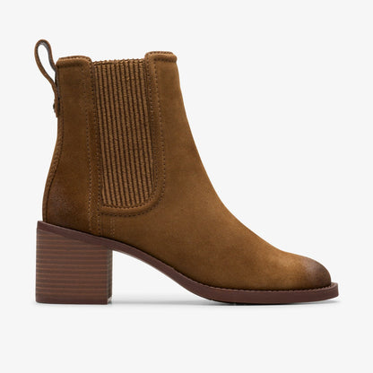 Clarks Smart Buy / Chamberly Top Walnut Suede