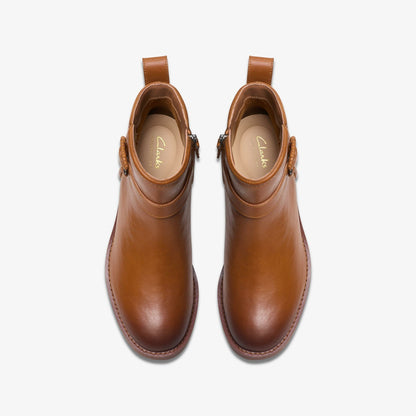 Clarks Featured / Chamberly Trim Mid Tan Leather