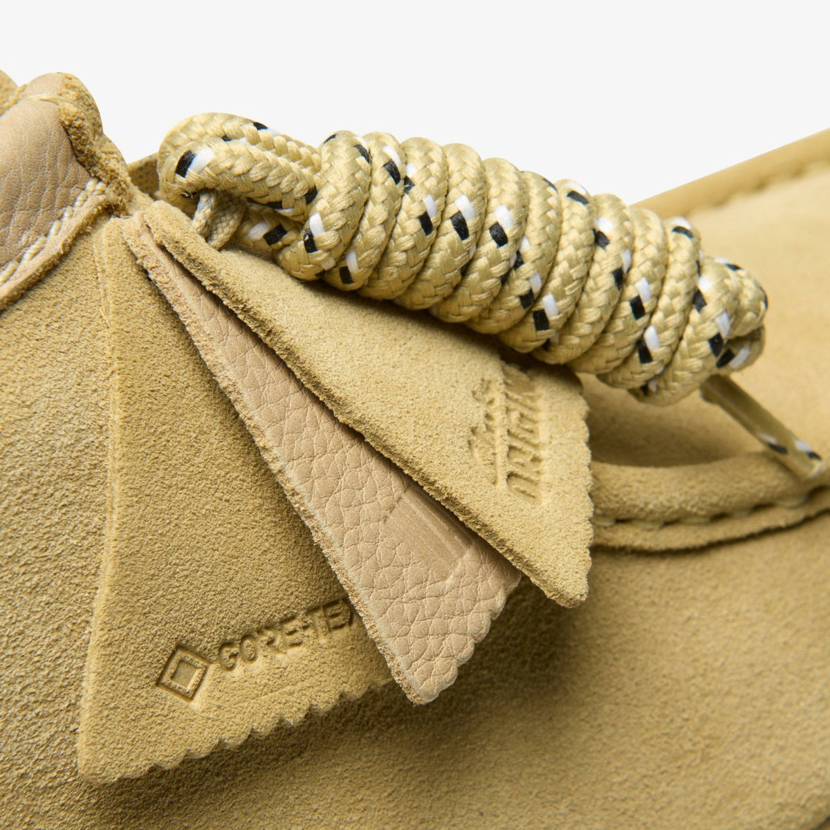 Clarks Hot Sale / Wallabee Boot GORE-TEX Maple Suede