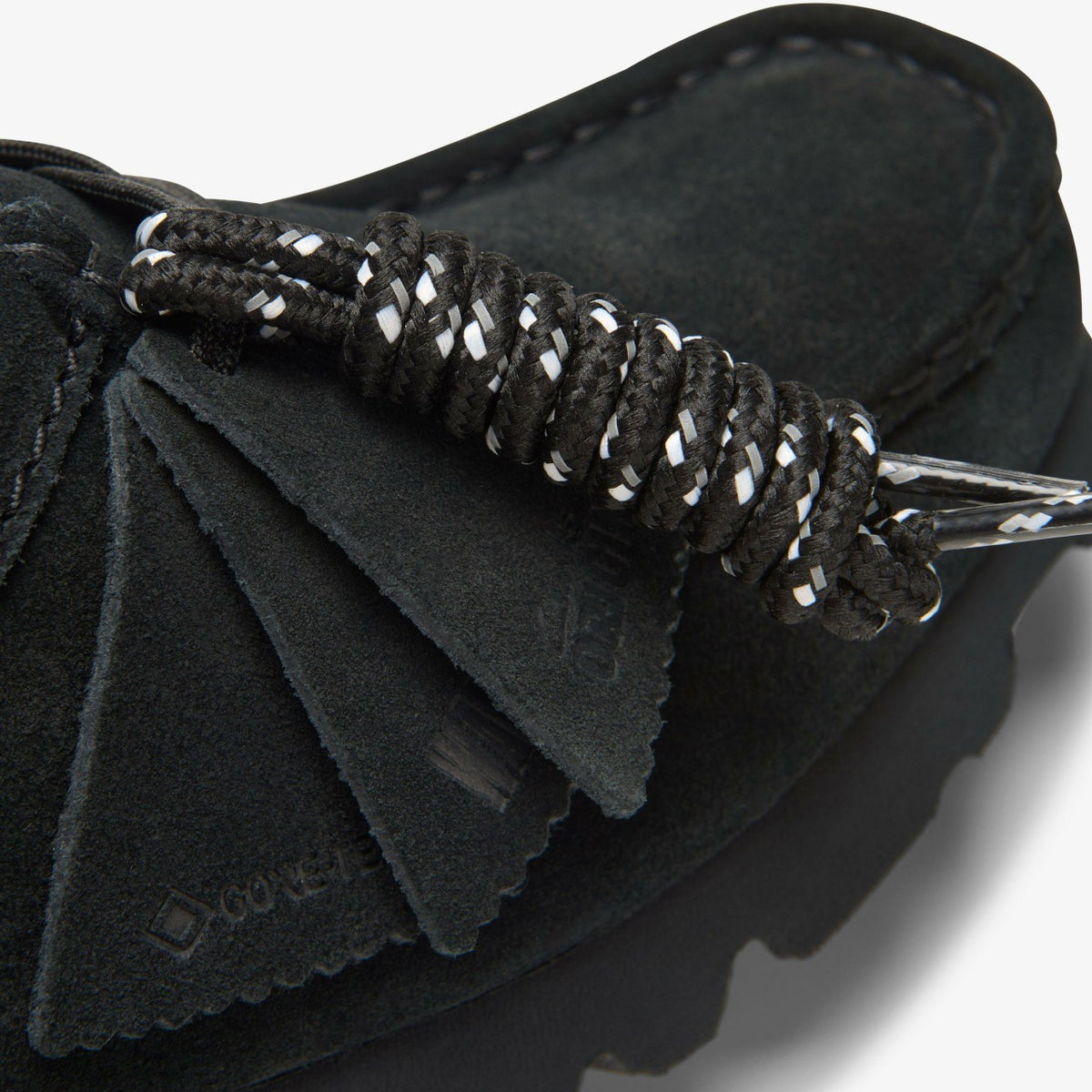 Clarks New / Wallabee GORE-TEX Black Suede