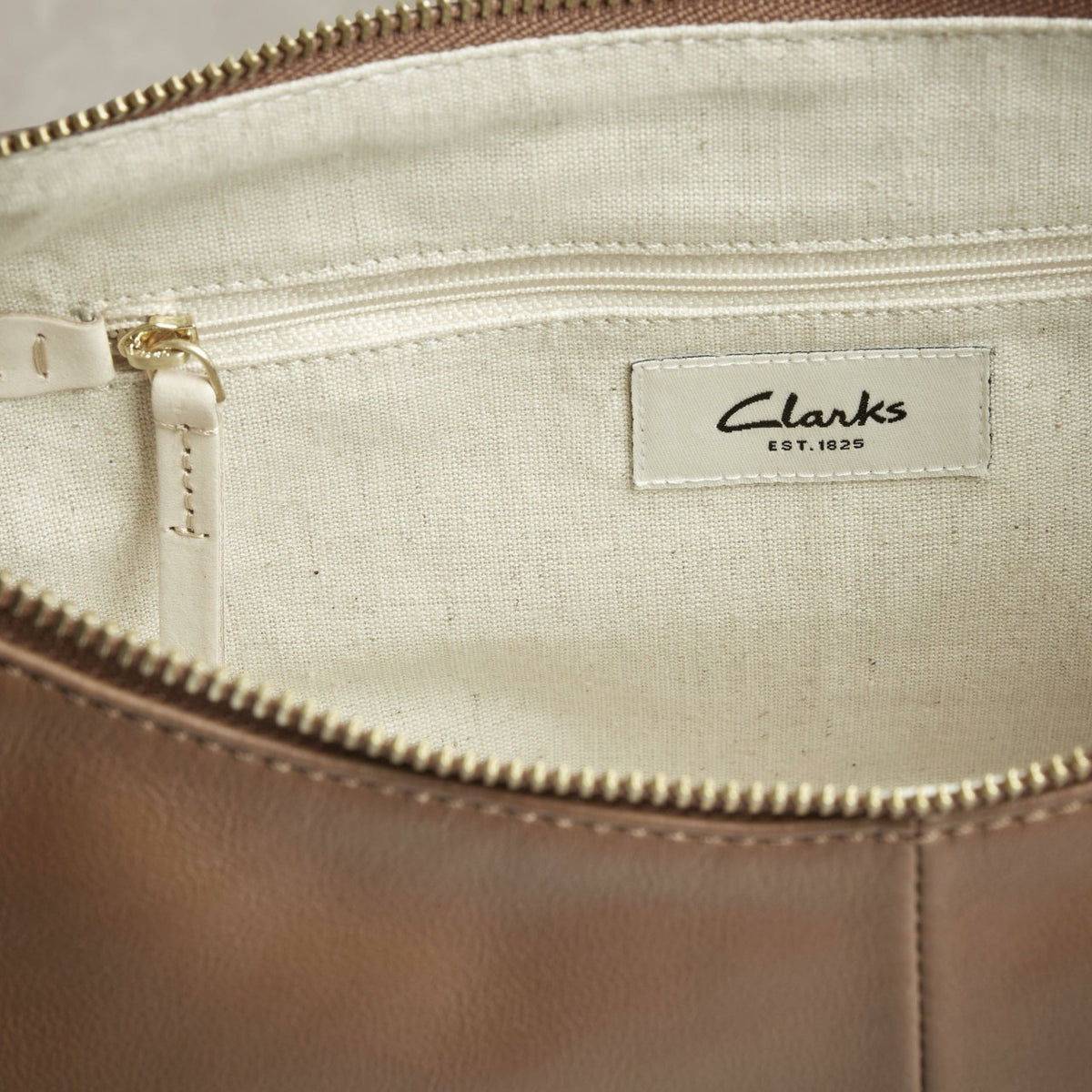 Clarks Exclusive / Willow Moon Tan Leather