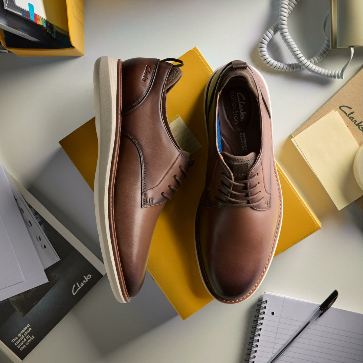 Clarks Featured / Brantin Plain Dark Tan Leather