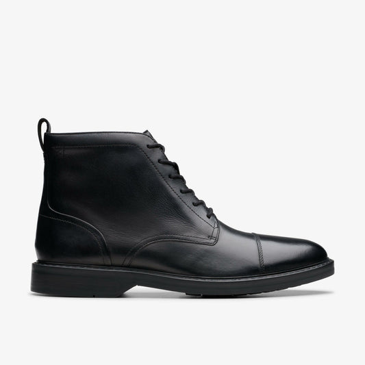 Clarks Sale / Aldwin Cap Black Leather