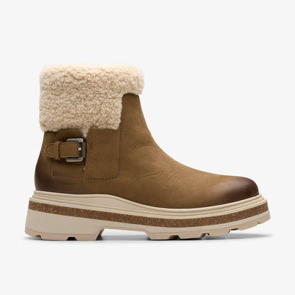 Clarks Popular / Hencroft Madi Waterproof Dark Sand Warmlined