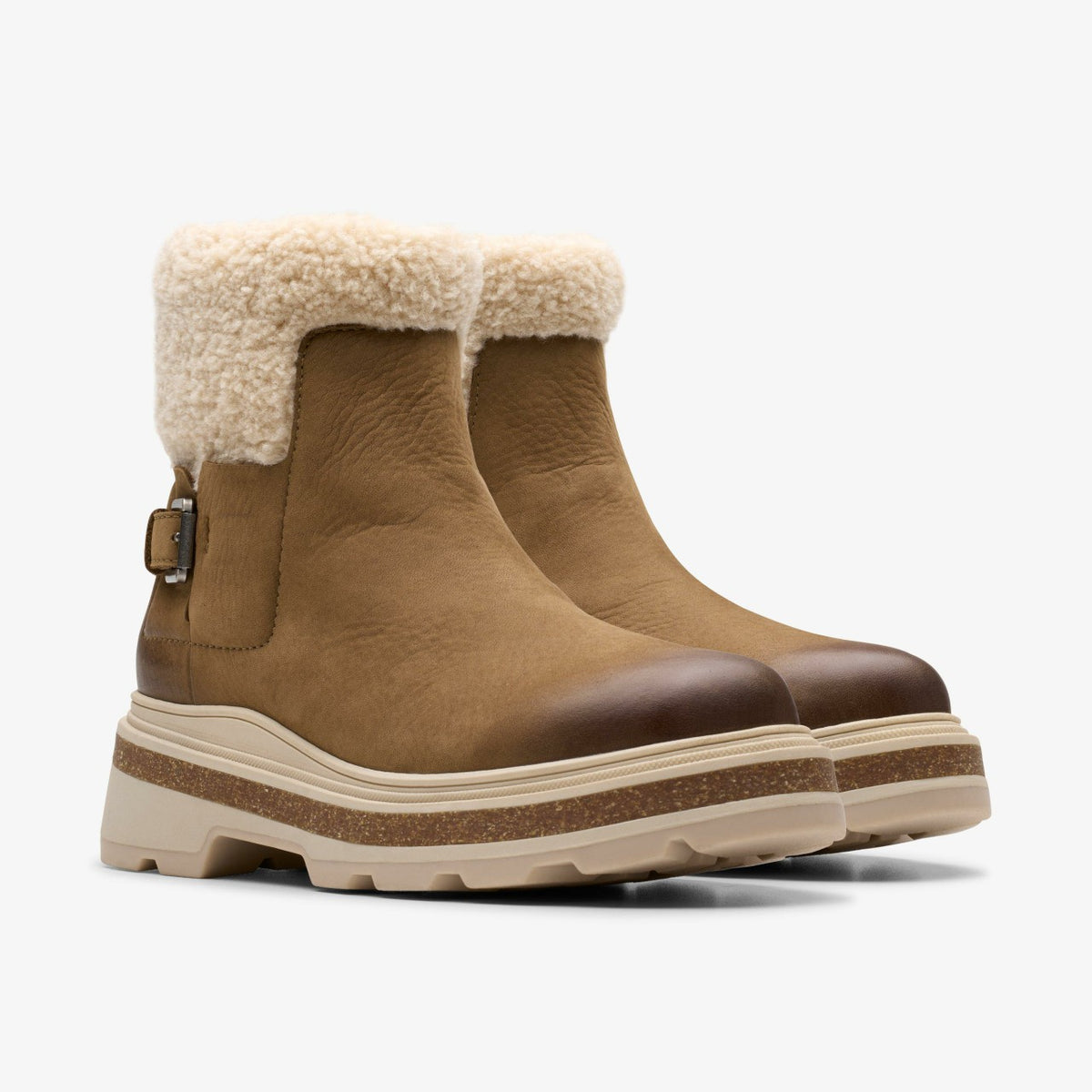 Clarks Popular / Hencroft Madi Waterproof Dark Sand Warmlined