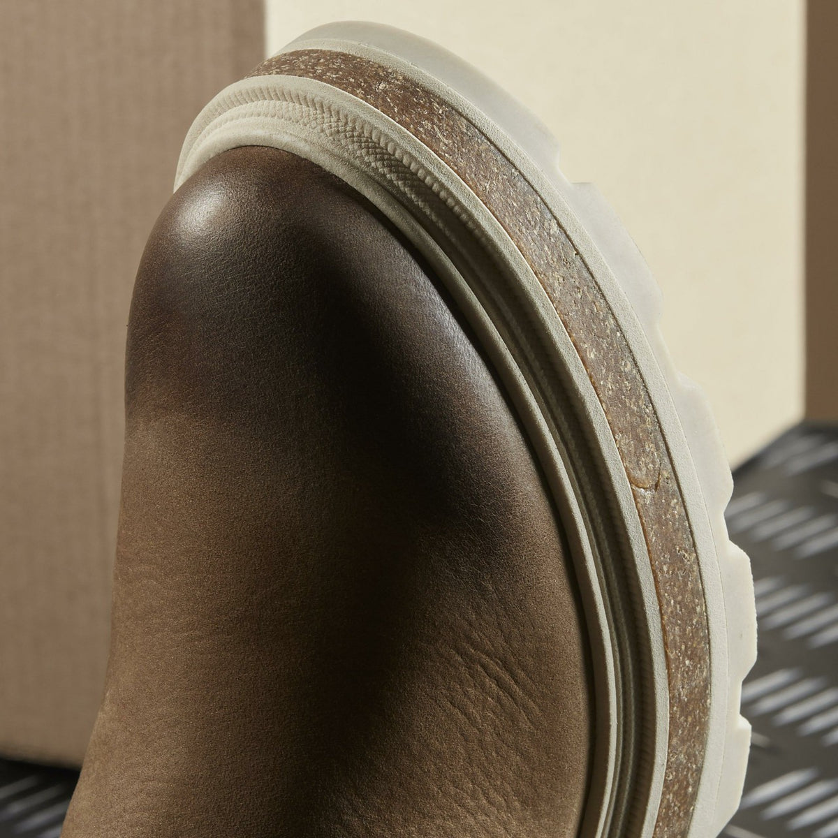 Clarks Popular / Hencroft Madi Waterproof Dark Sand Warmlined