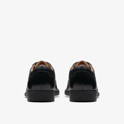 Clarks Premium / Eldredge Plain Black Leather