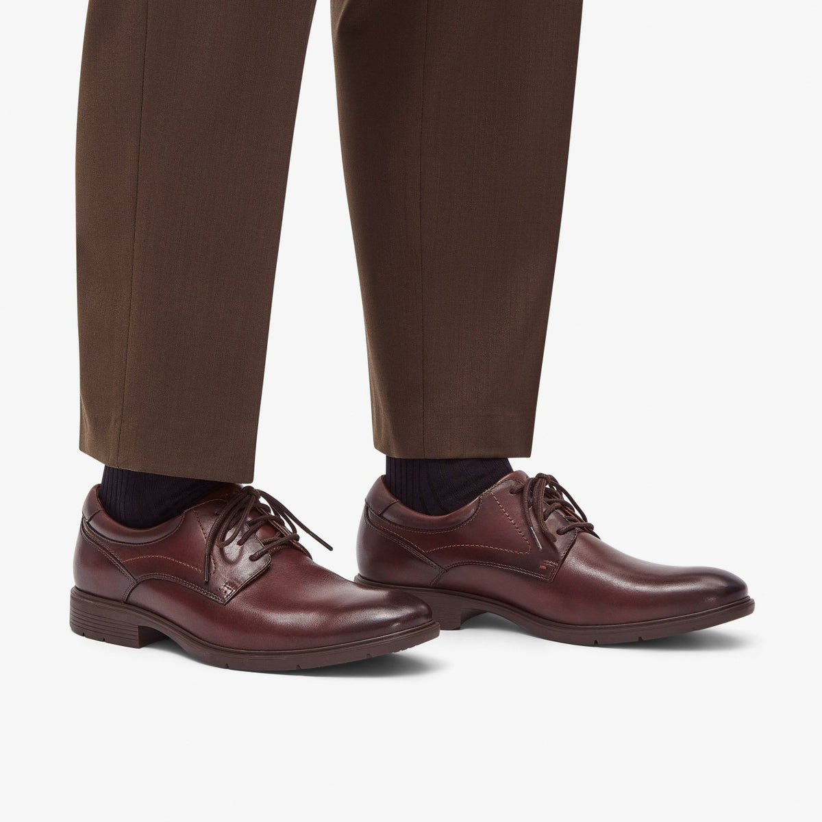 Clarks Trending / Eldredge Plain Dark Brown Leather