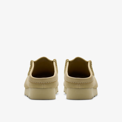 Clarks Deals / Wallabee Slip Maple Suede