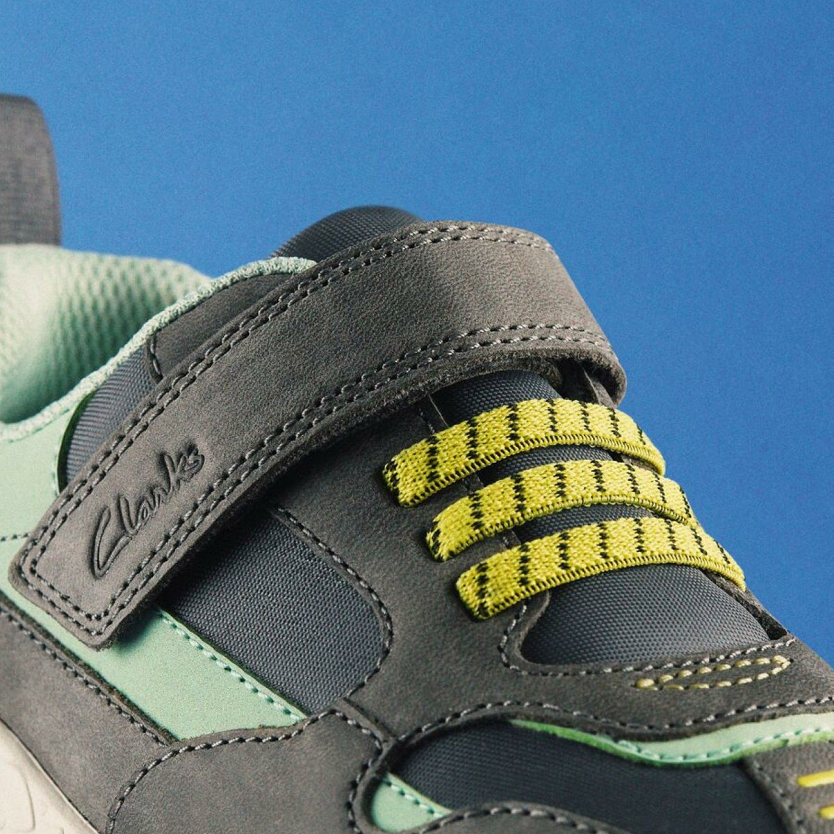 Clarks Hot Sale / Steggy 2 Park Kid Grey/Green