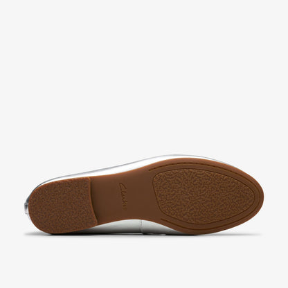 Clarks Smart Buy / Fawna Soft Silver Metallic