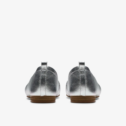 Clarks Smart Buy / Fawna Soft Silver Metallic