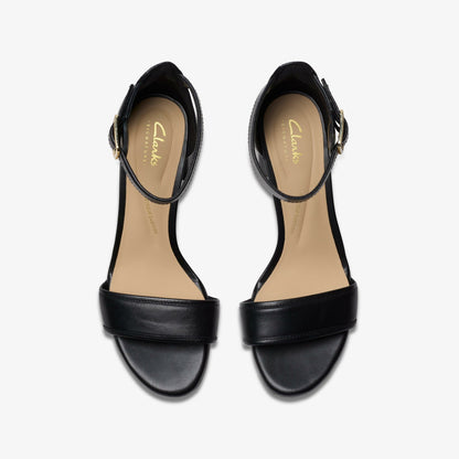 Clarks Trending / Ezoria Mae Black Leather