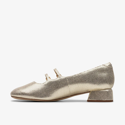 Clarks Hot Sale / Daiss 30 Shine Champagne Interest