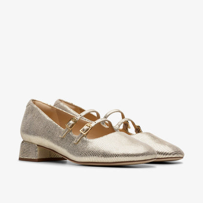 Clarks Hot Sale / Daiss 30 Shine Champagne Interest