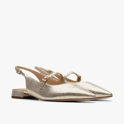 Clarks Signature / Sensa 15 Shine Champagne Interest