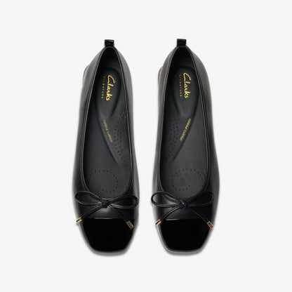 Clarks Classic / Ubree 15 Poppy Black Combination Leather