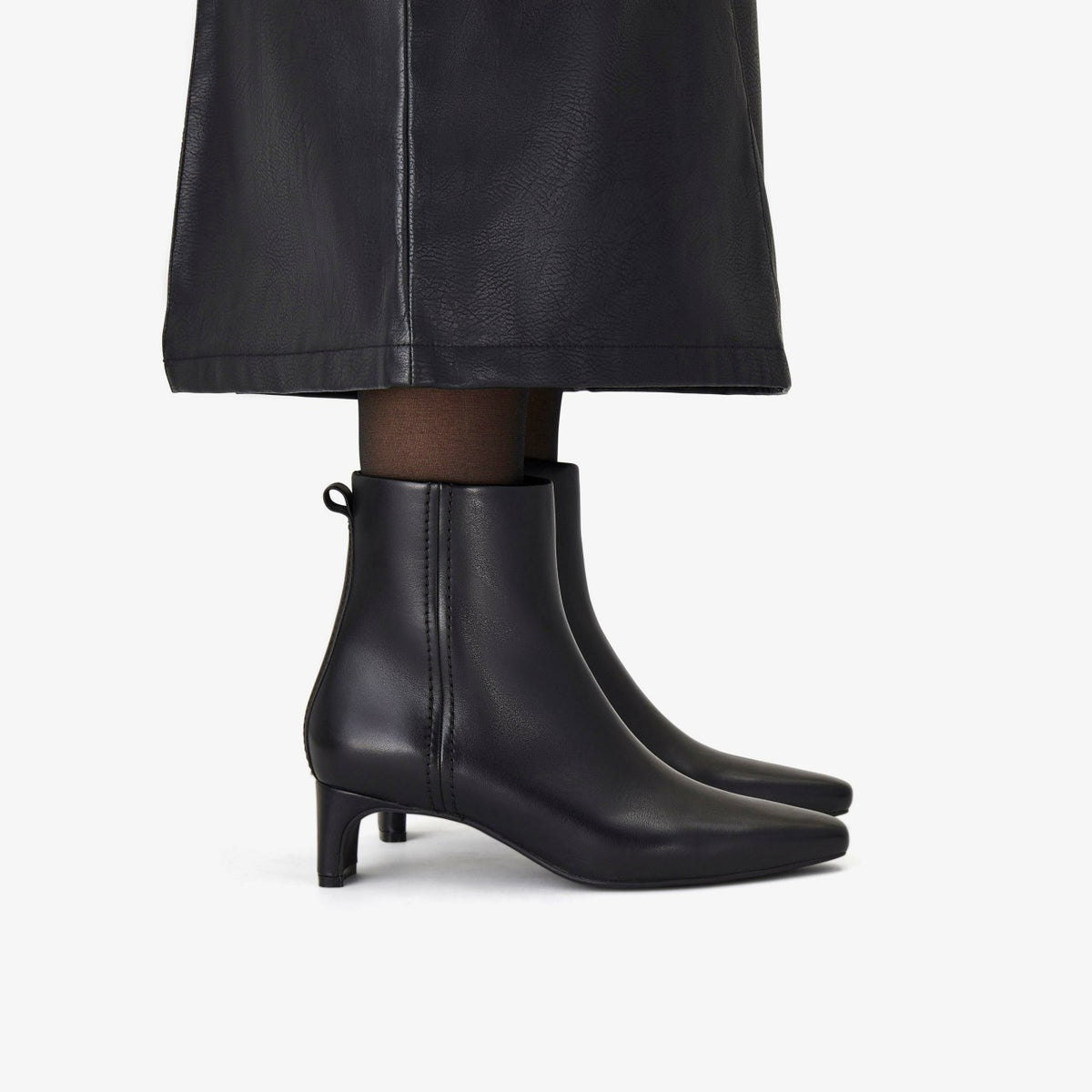 Clarks Smart Buy / Edina Up Black Leather