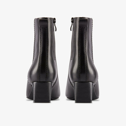 Clarks Smart Buy / Edina Up Black Leather