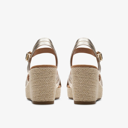 Clarks Best Price / Sabina Strap Champagne