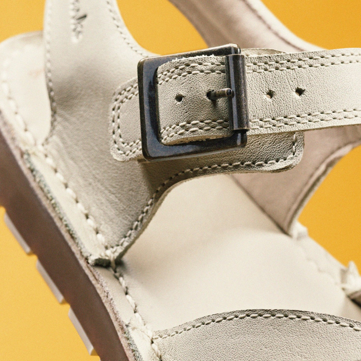 Clarks Classic / Playsun Kid Off White Leather