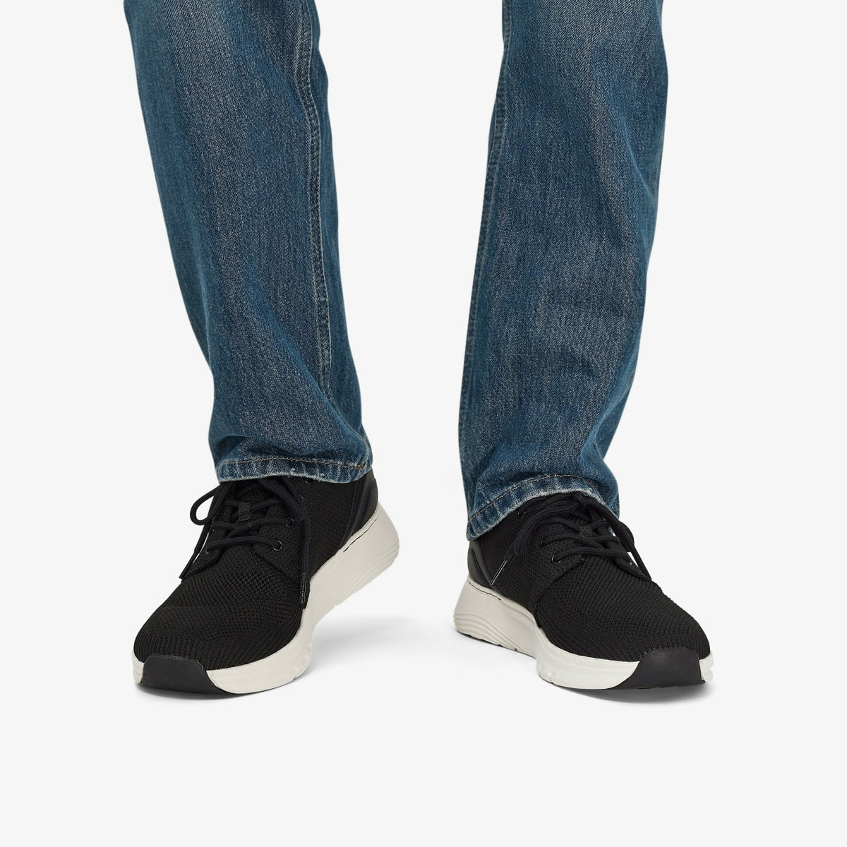 Clarks Deals / Motion Trek MX Black