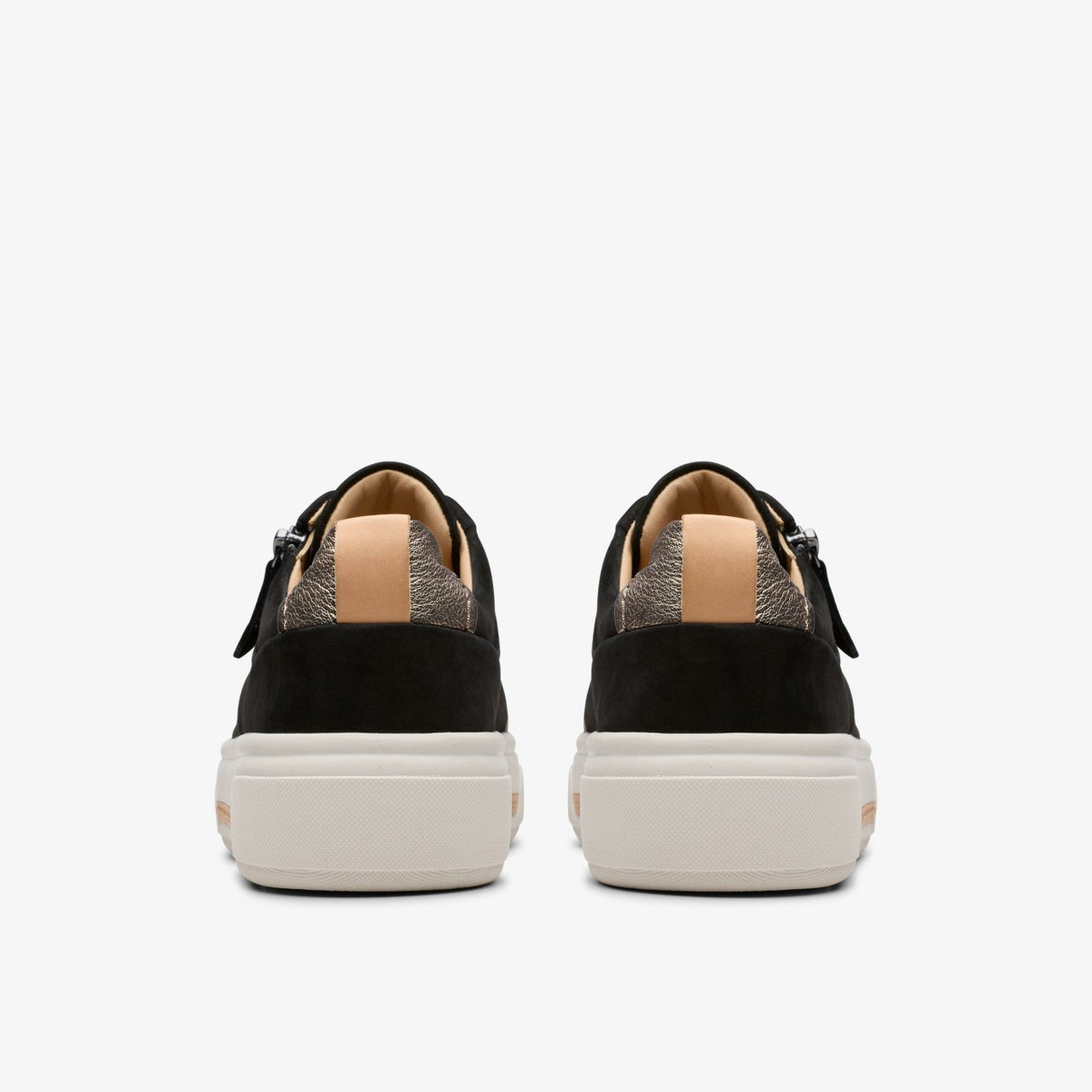 Clarks Great Value / Hollyhock Zip Black Nubuck