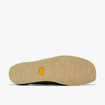 Clarks Featured / Wallabee 2604 Green Suede