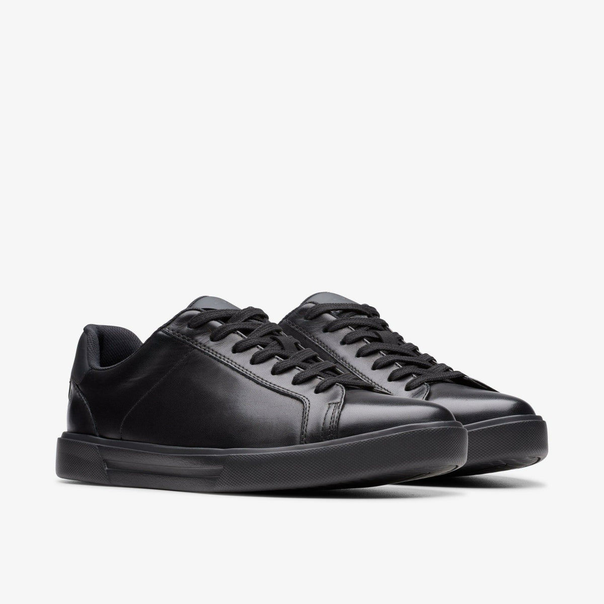 Clarks Classic / Romsey Lace Black Leather