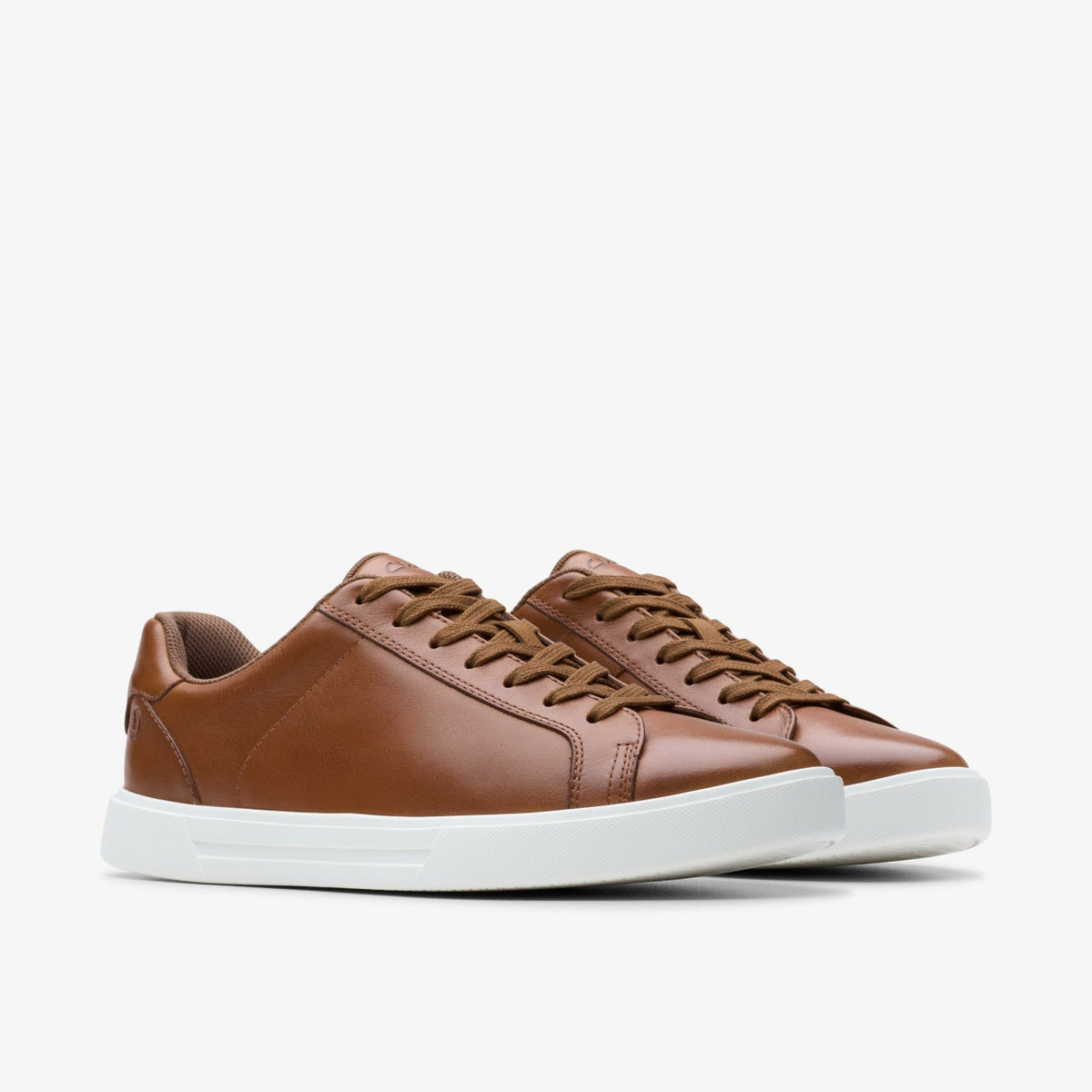 Clarks Featured / Romsey Lace Tan Leather