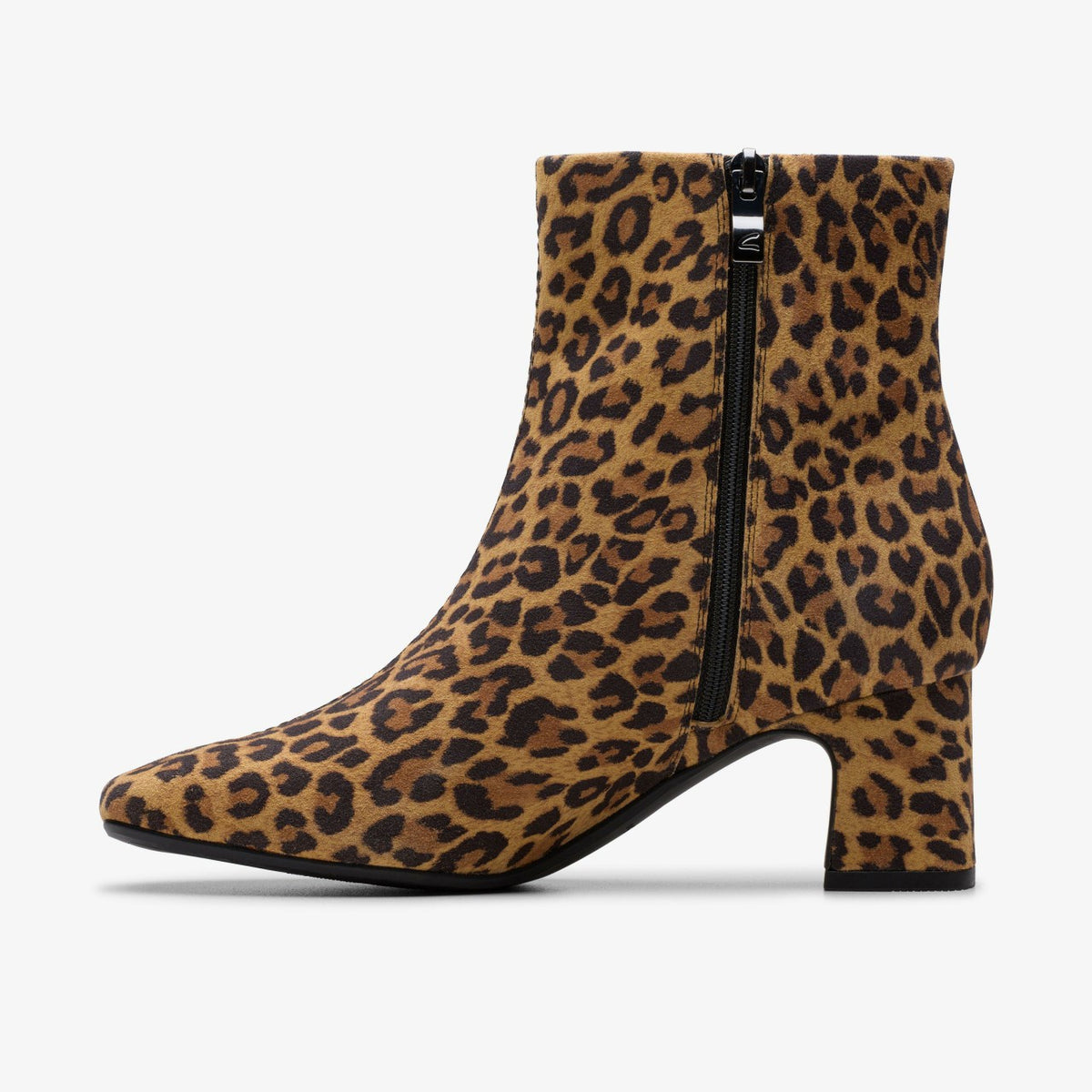 Clarks Trusted / Fernie Zip Leopard Suede