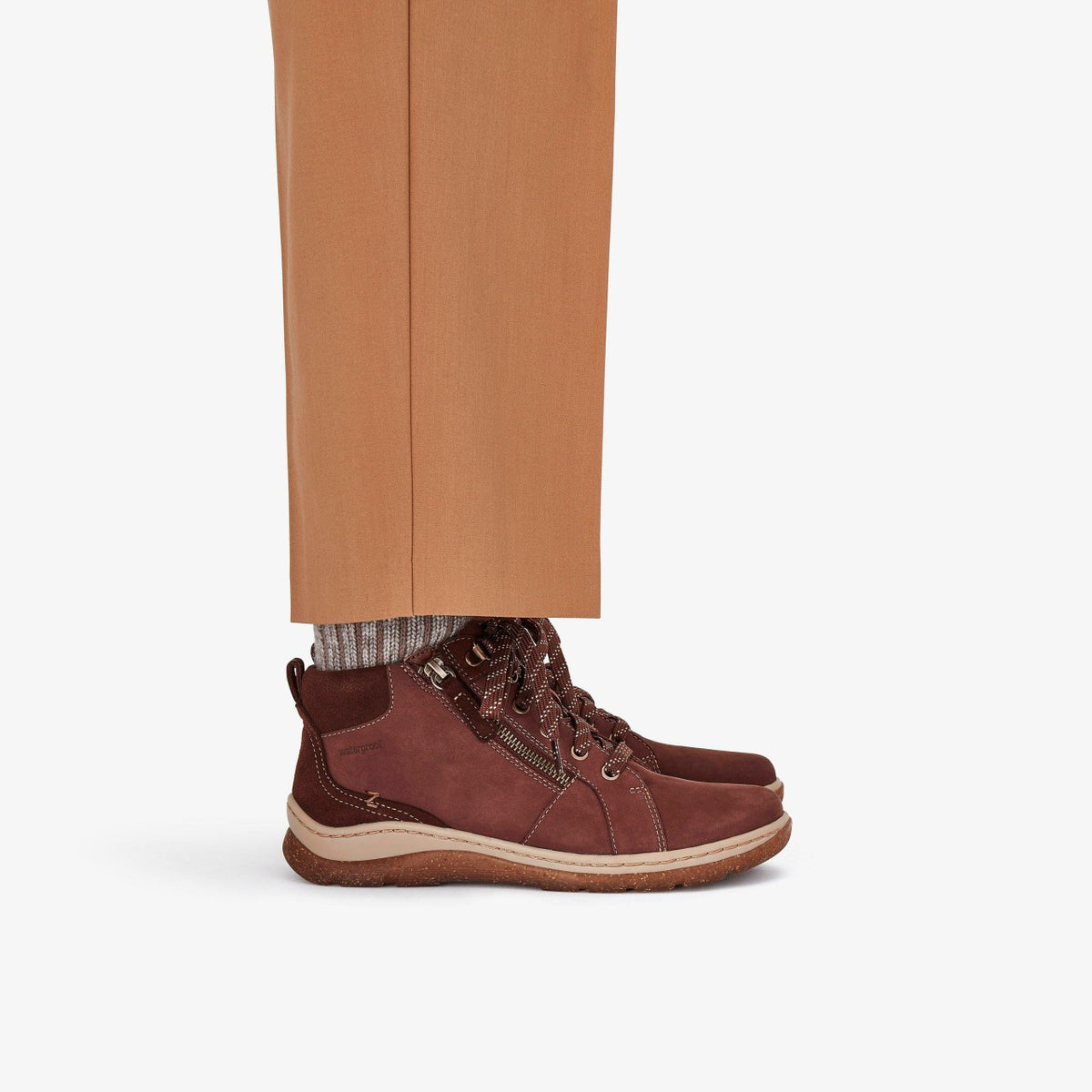 Clarks Best Price / Orlene Top Waterproof British Tan Nubuck