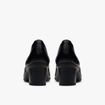 Clarks Essential / Shaya Tess Black Leather