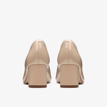 Clarks Sale / Fernie Trim Sand Patent