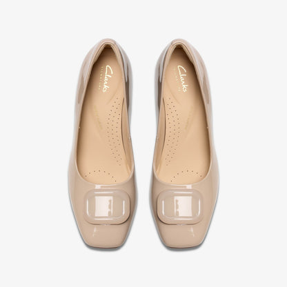 Clarks Sale / Fernie Trim Sand Patent