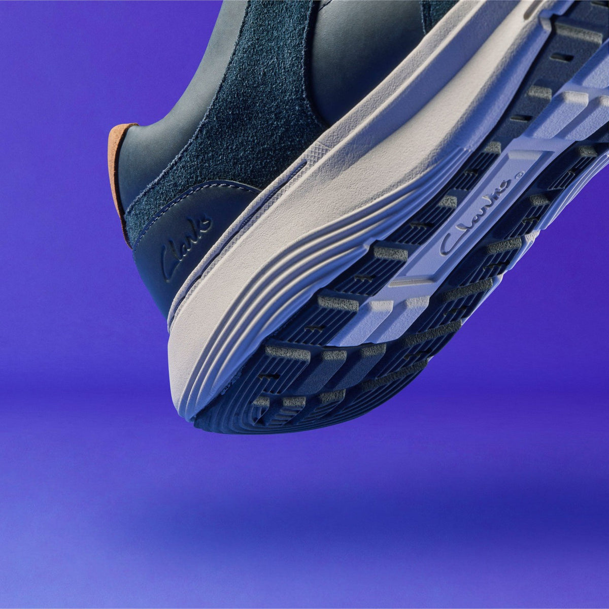 Clarks Classic / Motion Trek Go Navy Combination