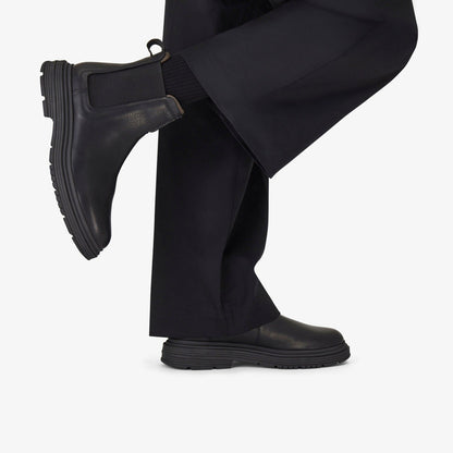Clarks Premium / Badbury Easy Black Leather