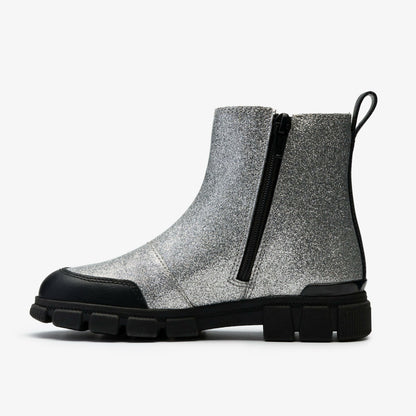 Clarks Featured / Evyn Chelsea Kid Silver Patent