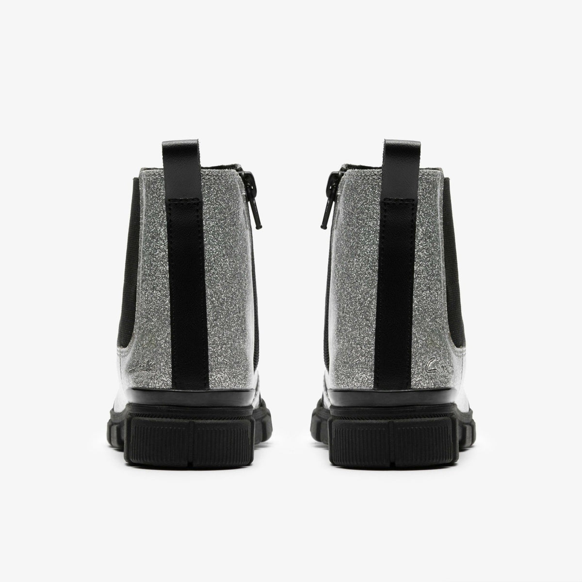 Clarks Featured / Evyn Chelsea Kid Silver Patent