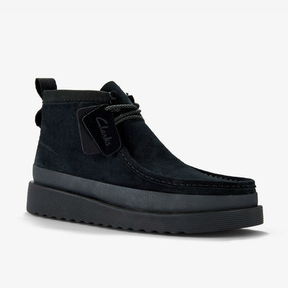 Clarks Featured / Wallabee FTR2 Hi Black Suede
